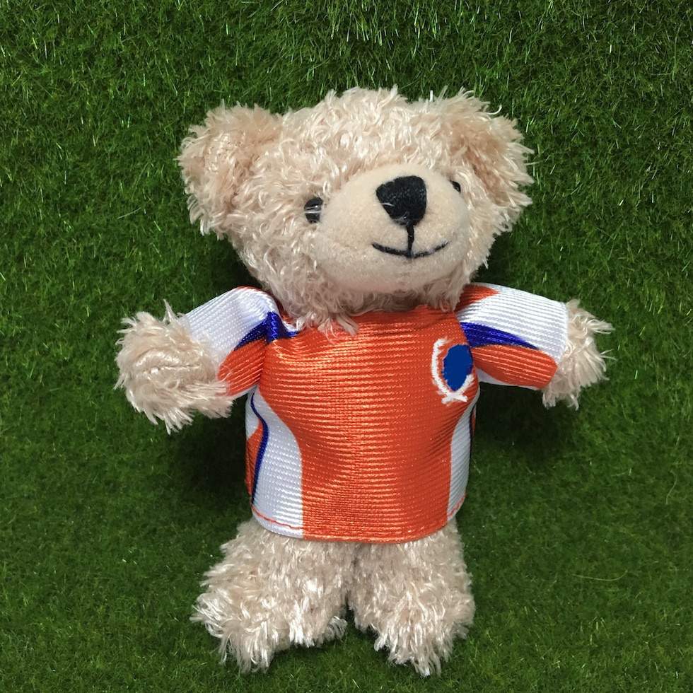 クマのキーホルダー　サッカー　　名入れ　オリジナル記念品